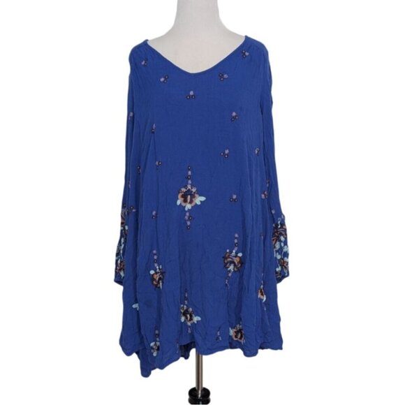 Free People Embroidered Floral Oxford Swing Dress Womens Size Medium Blue Boho - Picture 1 of 14